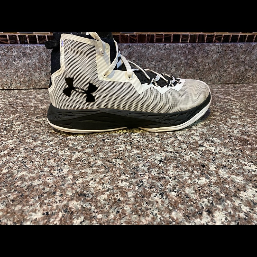Sneakers Under Armour